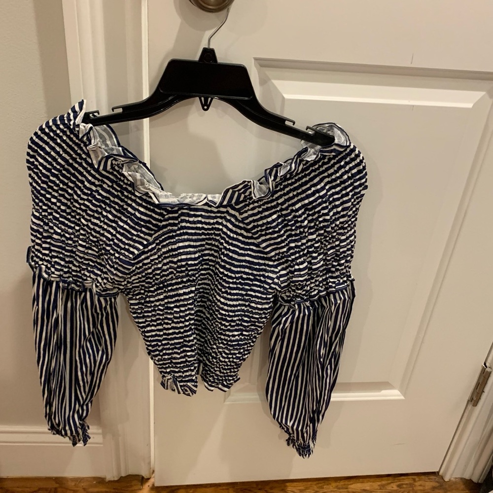 NWT ZARA crop blouse.  Sz Medium. This is gorgeous. Tags on - Picture 3 of 16